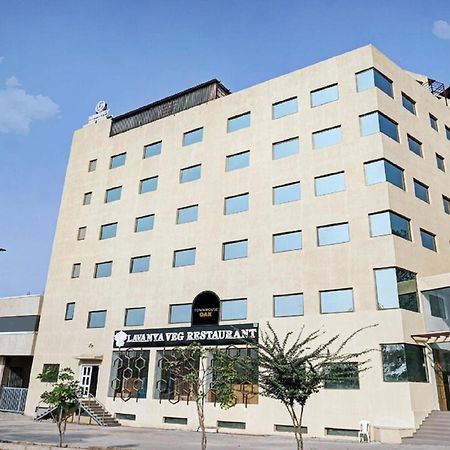 L P Regency, Pune Eksteriør billede