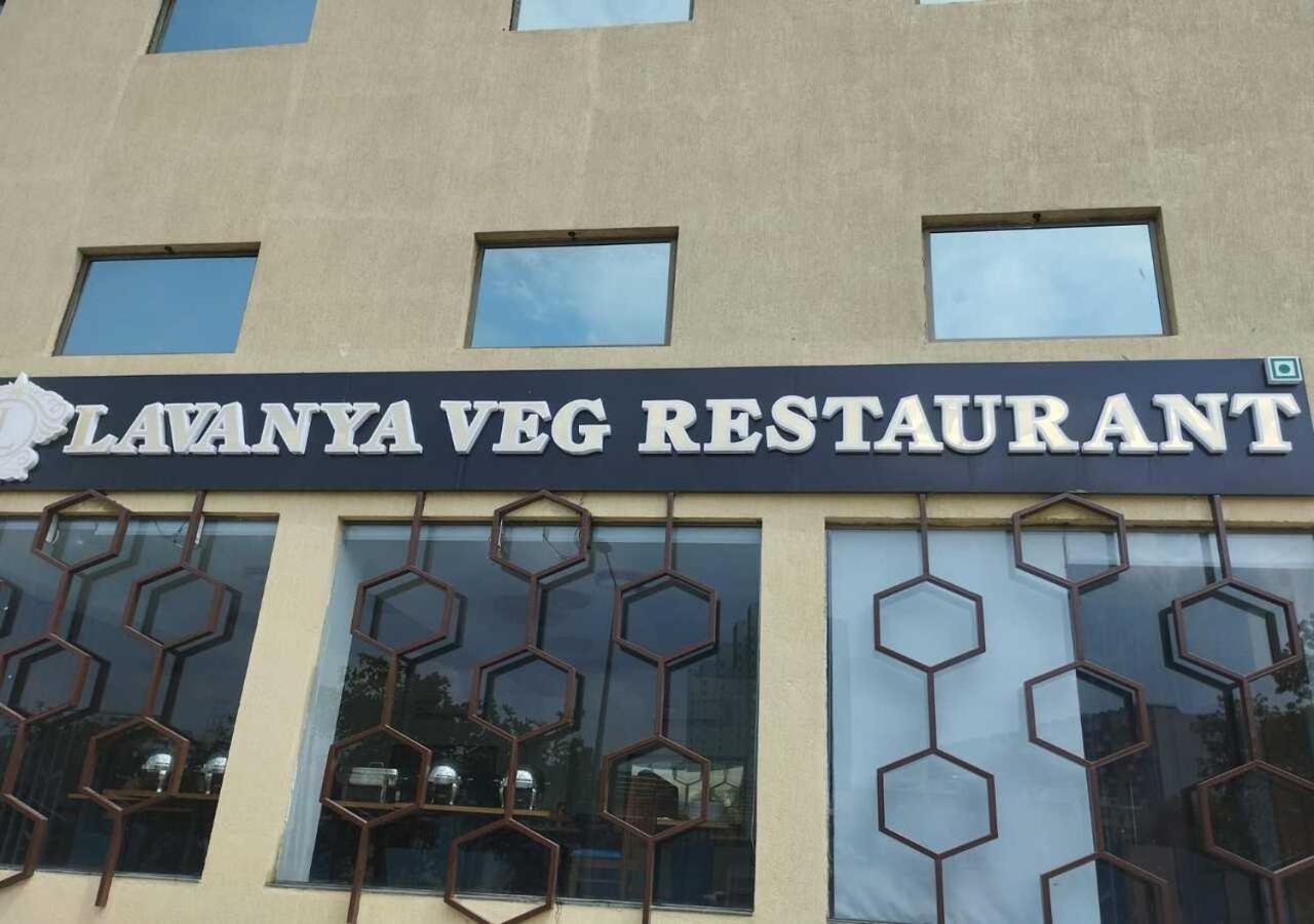 L P Regency, Pune Eksteriør billede